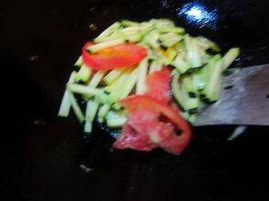 黑皮的面筋瓜怎么吃,黑皮面筋瓜的多样美味吃法探索