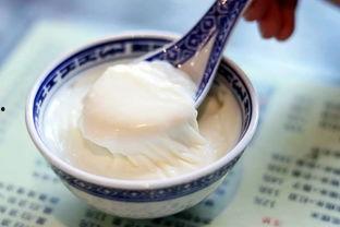 用凉粉自制网红双皮奶,自制网红双皮奶，凉粉变身甜品界的明星