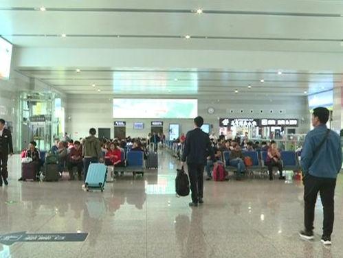 今日头条火车摄影师,捕捉时光流转中的铁轨之美