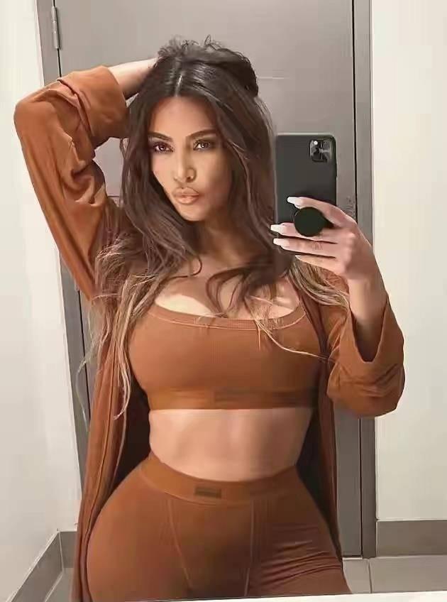 卡戴珊吃瓜,揭秘卡戴珊的“瓜”中奥秘