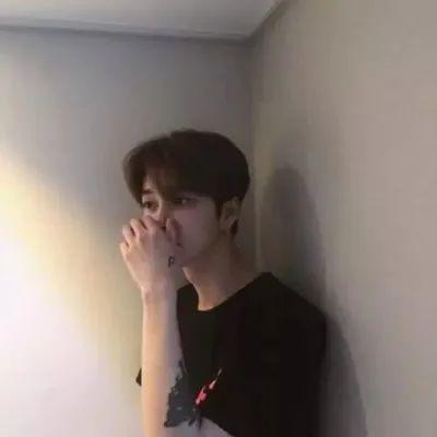 微博很帅的男网红,揭秘网络人气男网红的帅气魅力