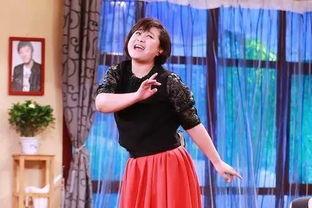 娱乐吃瓜酱贾玲,娱乐吃瓜界的“瓜王”，揭秘娱乐圈幕后故事